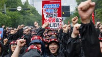 Pada saat itu, Samsung mengatakan tidak ada dampak pada produksi atau aktivitas bisnis. Mereka yang mogok sebagian besar bekerja di kantor-kantor dalam kota daripada di lokasi manufaktur. Pada saat itu, Samsung mengatakan tidak ada dampak pada produksi atau aktivitas bisnis. Mereka yang mogok sebagian besar bekerja di kantor-kantor dalam kota daripada di lokasi manufaktur.