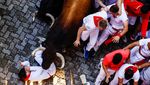 Potret Ribuan Orang Dikejar Banteng Saat Festival San Fermin di Spanyol