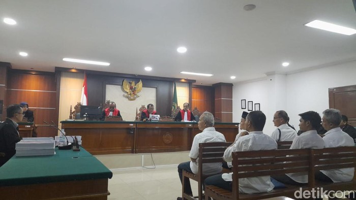 Sidang tuntutan kasus korupsi PT Surveyor Cabang Makassar. Andi Audia Faiza Nazli Irfan/detikSulsel