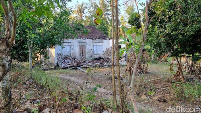 Suasana di kawasan rumah-rumah kosong di Guwosari, Kapanewon Pajangan, Bantul yang viral, Senin (8/7/2024).