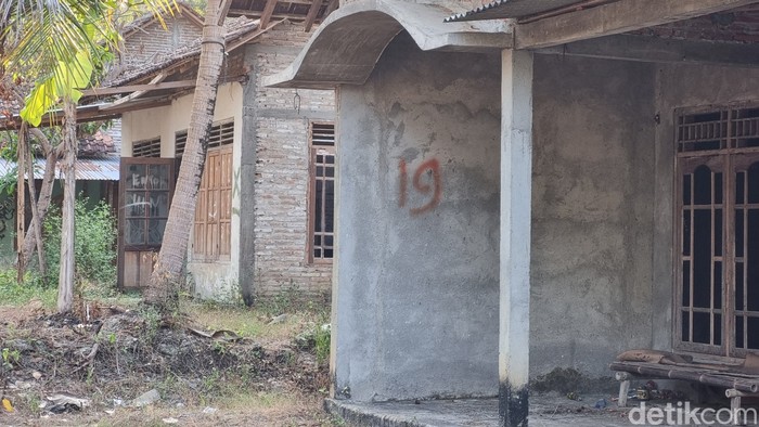 Suasana di kawasan rumah-rumah kosong di Guwosari, Kapanewon Pajangan, Bantul yang viral, Senin (8/7/2024).