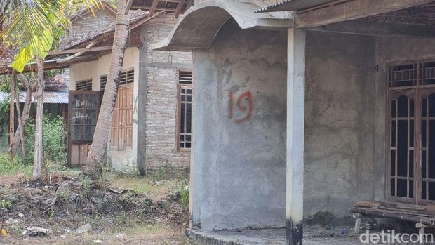 Suasana di kawasan rumah-rumah kosong di Guwosari, Kapanewon Pajangan, Bantul yang viral, Senin (8/7/2024).