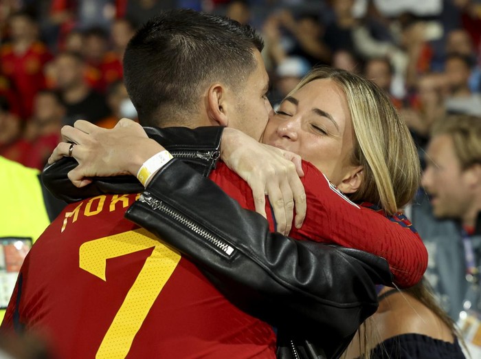 ROTTERDAM, NETHERLANDS - JUNE 18: Alvaro Morata of Spain and Alice Campello celebrate the victory following the UEFA Nations League 2022/23 final match between Croatia and Spain at De Kuip stadium on June 18, 2023 in Rotterdam, Netherlands. (Photo by Jean Catuffe/Getty Images)