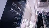 Fasilitas lain yang tersedia seperti lift, eskalator, gedung parkir, serta akan dilengkapi gym dan hotel.