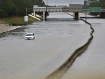 Badai Beryl Berlalu, Kini Texas Dilanda Banjir