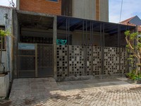 Inspirasi Fasad Rumah Industrial