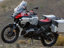 BMW R 1300 GS Adventure Meluncur, Punya Tangki Bensin 30 Liter!