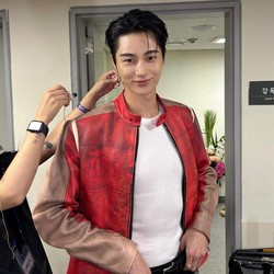 Aktor/Aktris Korea Terpopuler Juni 2025