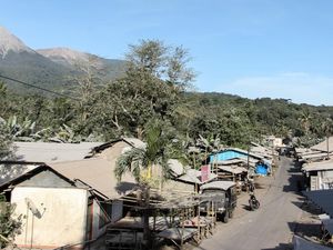 2.336 Rumah Warga Terdampak Erupsi Lewotobi Dapat Bantuan Rp 800 Juta