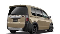 Plus spoiler belakang menambahkan sedikit kesan sporty. Foto: Honda