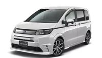 Honda Freed Air mendapatkan kesan Type R untuk segmen minivan. Bagian depan mendapat perubahan yang lebih agresif dengan tambahan bumper baru yang menampilkan sepasang intake fungsional yang memberi splitter yang menonjol. Foto: Honda