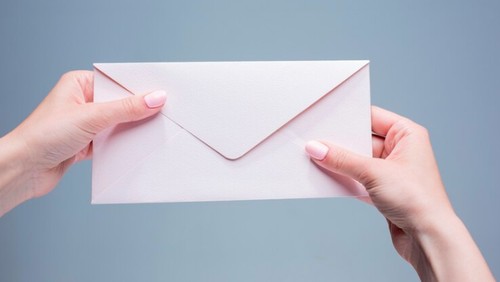 Ilustrasi surat. (Freepik)