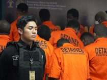 Kini Petugas Imigrasi RI Bakal Dibekali Senjata Api, Ini Alasannya