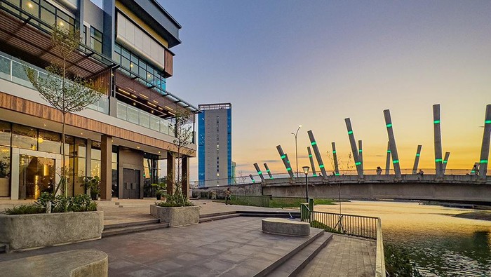Summarecon Mall Bekasi bakal segera beroperasi penuh. Hal itu dilakukan secara bertahap mulai 8 Juni 2020. Berikut suasana terkininya.