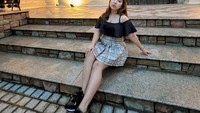 Nama Kiky Saputri populer sebagai komika yang kerap kali meroasting. Ejekan demi ejekan yang dibalut dengan komedi dilontarkan pada aksi panggungnya. Foto: Instagram/kikysaputrii