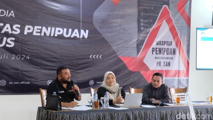 Suasana arus balik pemudik di Terminal Tirtonadi, Solo, Rabu (26/4/2023).