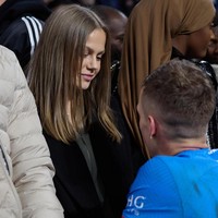 Mendapat komentar jahat dan tidak suka bola tapi Laura sering mendukung pacarnya saat berlaga yang tentu menjadi semangat sang striker dalam Euro 2024. Begini gayanya saat menemani Dani Olmo.Foto: Instagram @laurbaabla