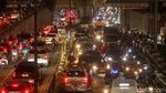 Macet Merayap Usai Tawuran Warga di Pasar Gembrong