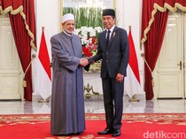 Momen Jokowi Terima Kunjungan Grand Syekh Al Alzhar