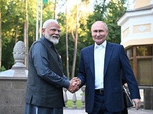 Putin Sapa Narendra Modi Dear Friend di Sela-sela KTT SCO China
