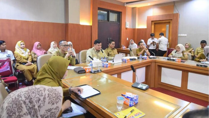 Monev triwulan Pemkab Banyuasin dipimpin Sekda Banyuasin Erwin Ibrahim.