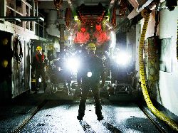 Intip Isi Kapal Canggih OceanX di Tanjung Priok