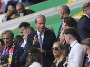 Dasi Mewah, Gaya Andalan Pangeran William Dukung Tim Inggris di Euro 2024