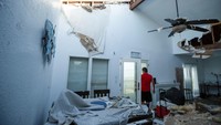 Begini penampakan dalam rumah yang diamuk oleh badai beryl.