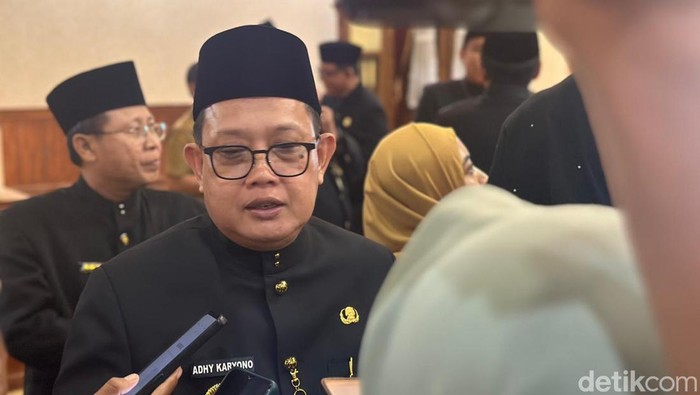 Penjabat (Pj) Gubernur Jawa Timur Adhy Karyono