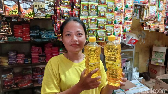 Penjual Minyakita di Pasuruan