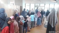 Biasanya peserta anak-anak yang mengikuti kegiatan ‘Liburan Sekolah di Perpustakaan Jakarta’ menampung hingga 50 anak-anak.  
