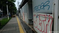 Usai setahun lebih direvitalisasi, masih dijumpai lapak yang kosong di kios tersebut.   