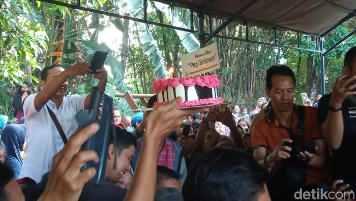 Potret Sambutan Pegi Setiawan di Cirebon