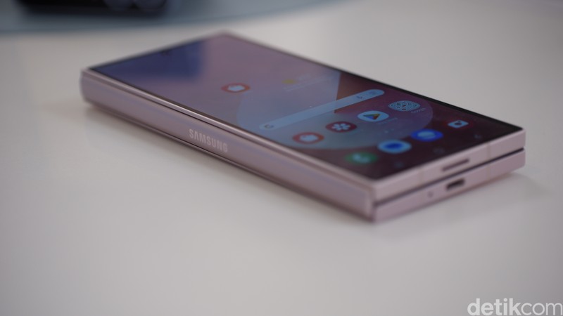 Samsung Galaxy Z Fold 6 Embargo