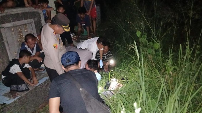 Penemuan Tragis: Mayat Pria dengan Darah Mengucur dari Lubang Tubuh Ditemukan di Pemakaman Tangerang