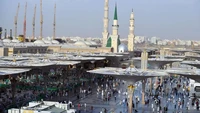 SPA melaporkan, jalan, trotoar, dan penerangan dan pekerjaan penghijauan telah diperbaiki untuk memudahkan mobilisasi jemaah dari hotel-hotel terdekat ke Masjid Nabawi. Foto: Saudi Press Agency