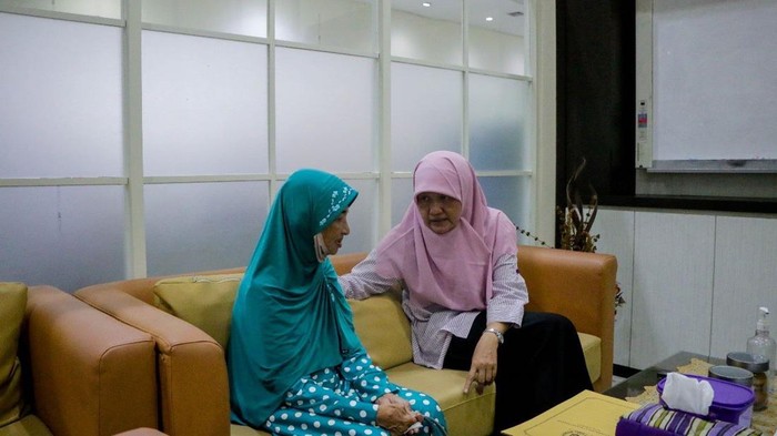 Wakil Ketua DPRD Kota Surabaya Reni Astuti