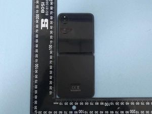 Penampakan HP Layar Lipat Xiaomi Pesaing Galaxy Z Flip
