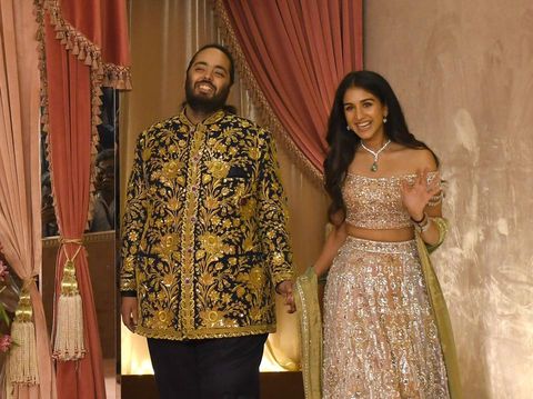 Anant Ambani dan Radhika Merchant di upacara sangeet