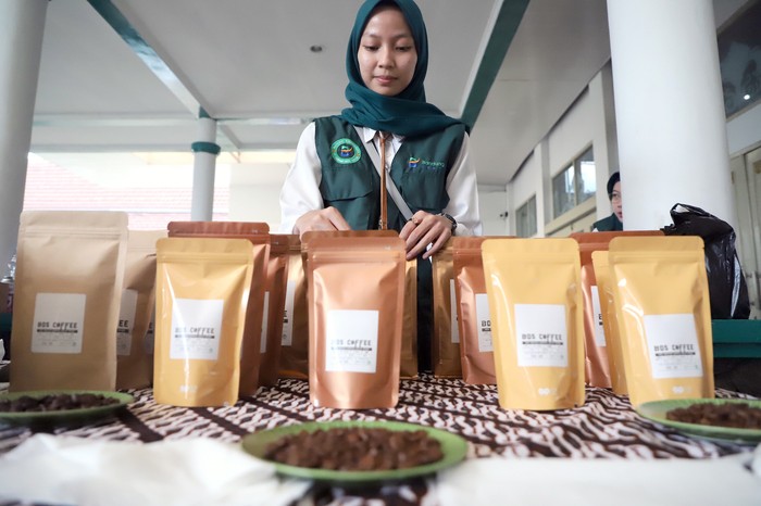 Bupati Bandung Dadang Supriatna sepakat untuk membuka kontak perdagangan dan ekspor antara Kabupaten Bandung dengan Filipina.