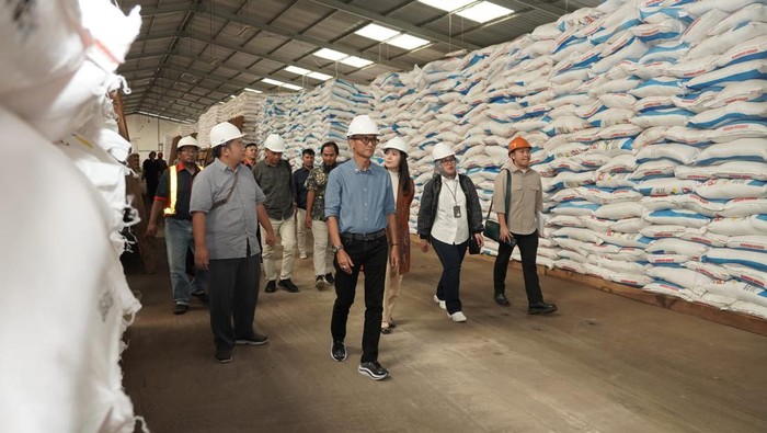 Dewan Komisaris, Komite Investasi & Manajemen Risiko serta Komite Audit PT Pusri Palembang melakukan kunjungan kerja ke DIY.
