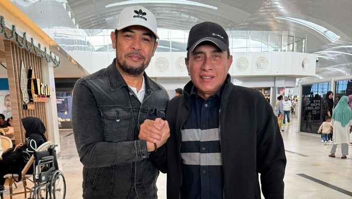 Edy Rahmayadi menyambut pelatih baru PSMS Medan Nil Maizar (Foto: Dok. Instagram @official_psmsmedan)