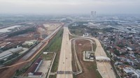 Foto udara sejumlah kendaraan melintas di jalan Tol Cimanggis-Cibitung, Setu, Kabupaten Bekasi, Jawa Barat, Rabu (10/7/2024).
