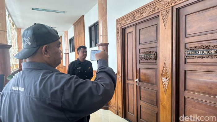 Kantor DPRD Jatim