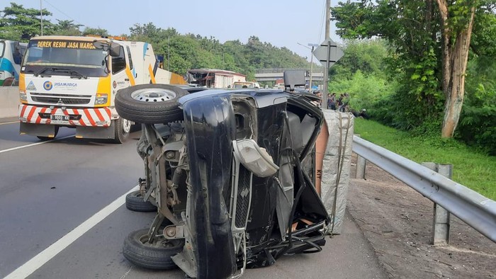 Kecelakaan beruntun di Tol Cipularang. (Dok istimewa)