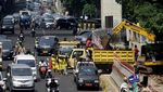 Kemacetan Terdampak Proyek Revitalisasi Trotoar Jalan Rasuna Said Jakarta