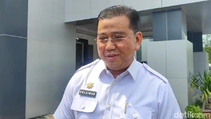Kepala Dinas Pariwisata Palembang Sulaiman Amin diperiksa penyidik Kejari Palembang.
