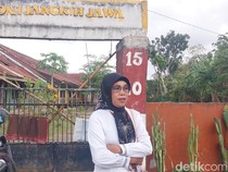 Ahli Waris Segel Sekolah di Lombok, Siswa Belajar di Pinggir Jalan