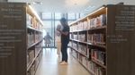 Potret Gen Z Asyik Nge-date di Perpustakaan Jakarta