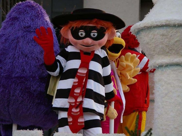 Bikin Nostalgia! 10 Maskot Restoran Cepat Saji yang Ikonik